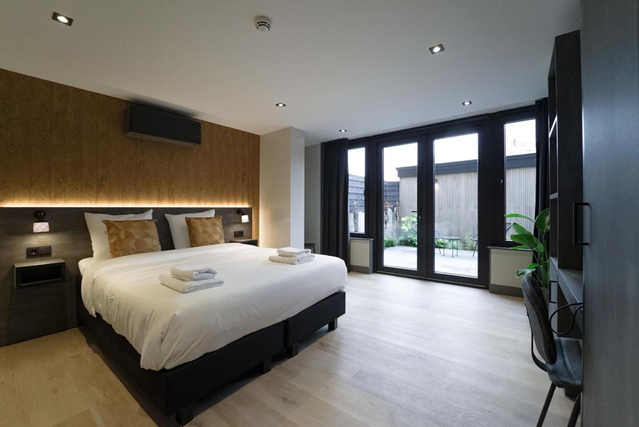 Bell Hotel